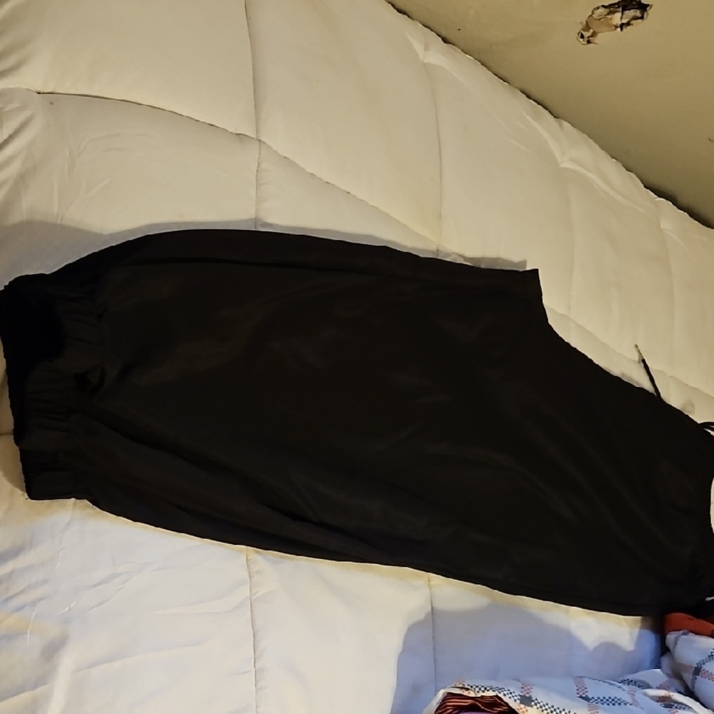 SHEIN Black Track Pants with Elastic Waistband and Breathable Fabric